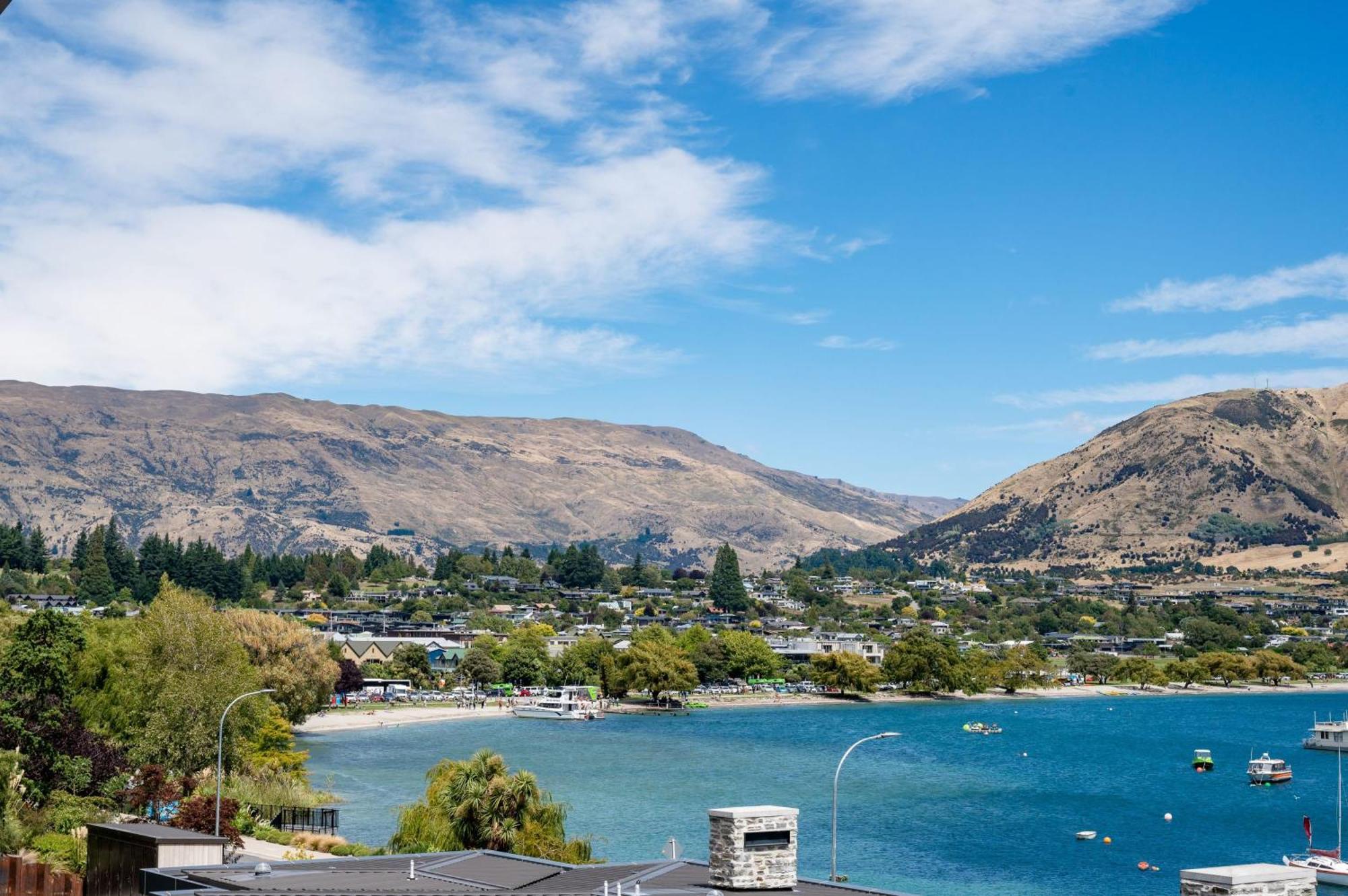 Lakeside Luxury 2 Bedroom Apartment Wanaka Exteriör bild